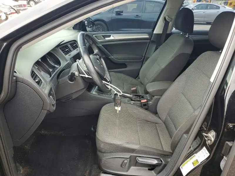 2016 VOLKSWAGEN GOLF S/SE  