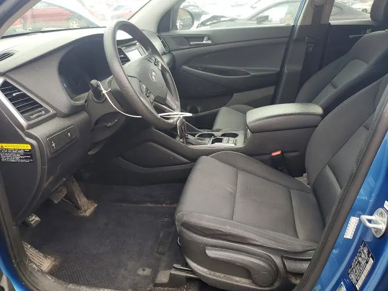 2017 HYUNDAI TUCSON SE  