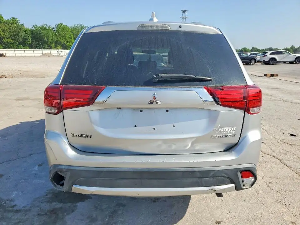 2018 MITSUBISHI OUTLANDER ES  