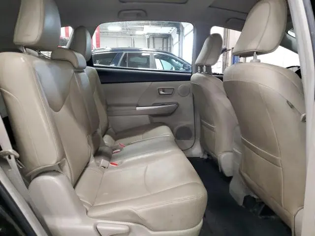 2013 TOYOTA PRIUS V   