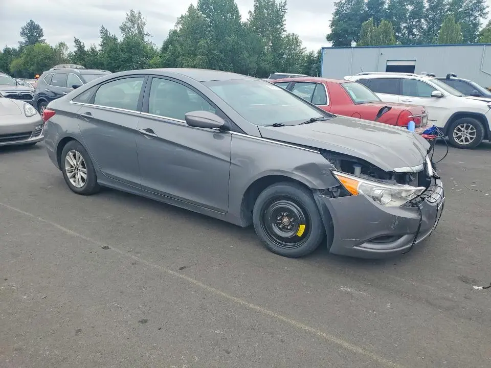 2012 HYUNDAI SONATA GLS  