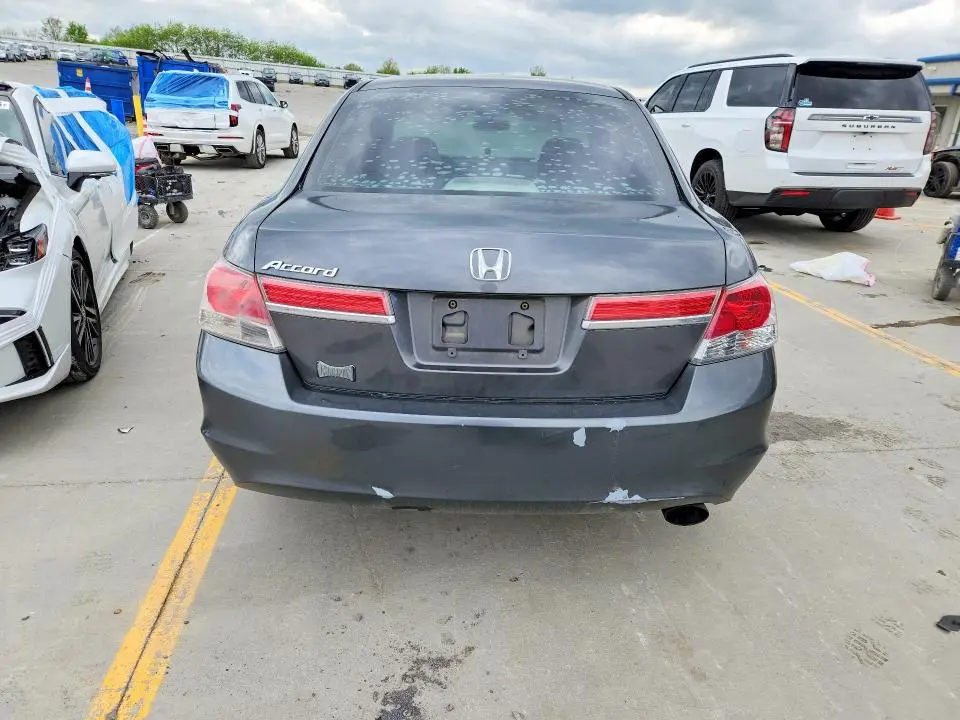 2011 HONDA ACCORD LXP  