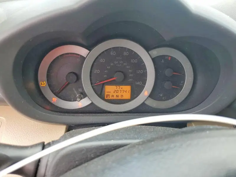 2011 TOYOTA RAV4 BASE  