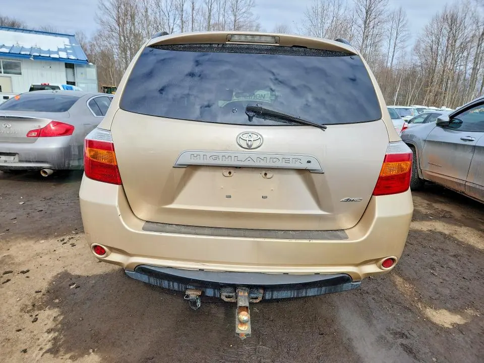 2010 TOYOTA HIGHLANDER SE  