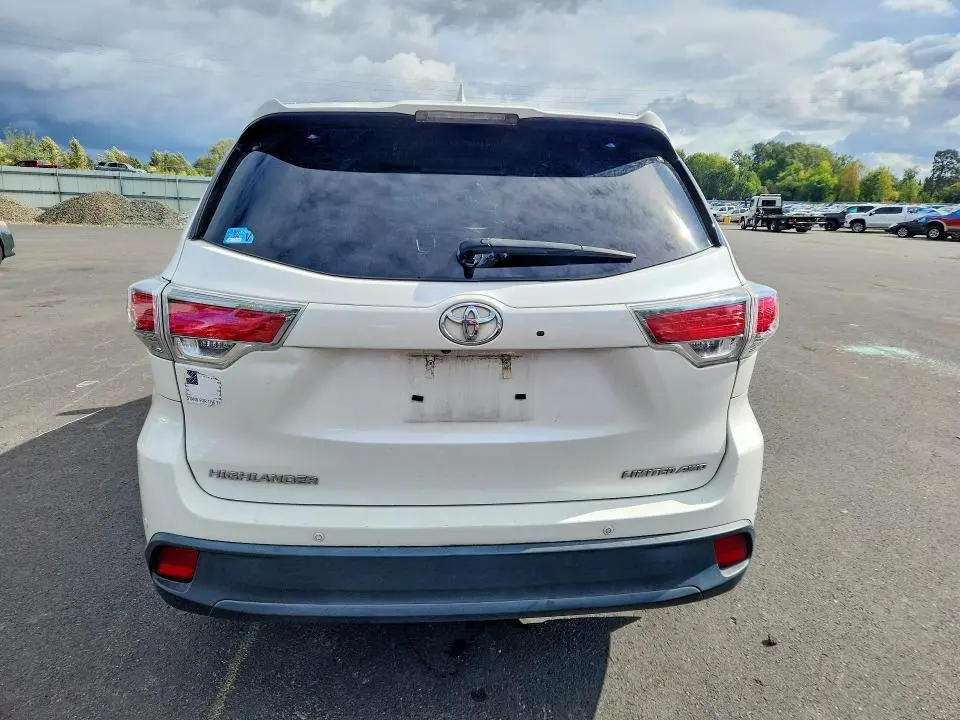 2015 TOYOTA HIGHLANDER LIMITED PLATINUM  