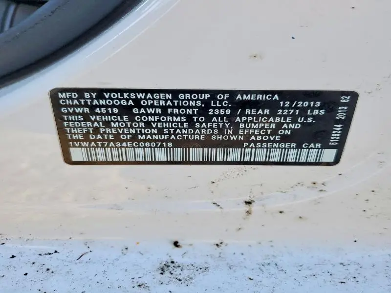2014 VOLKSWAGEN PASSAT S  