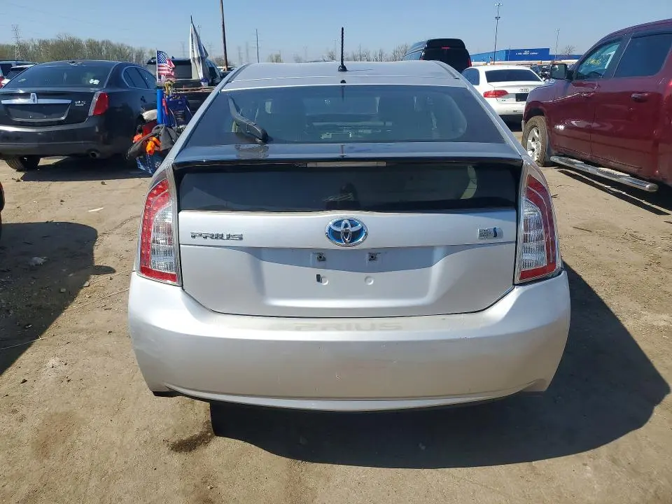 2013 TOYOTA PRIUS TWO  