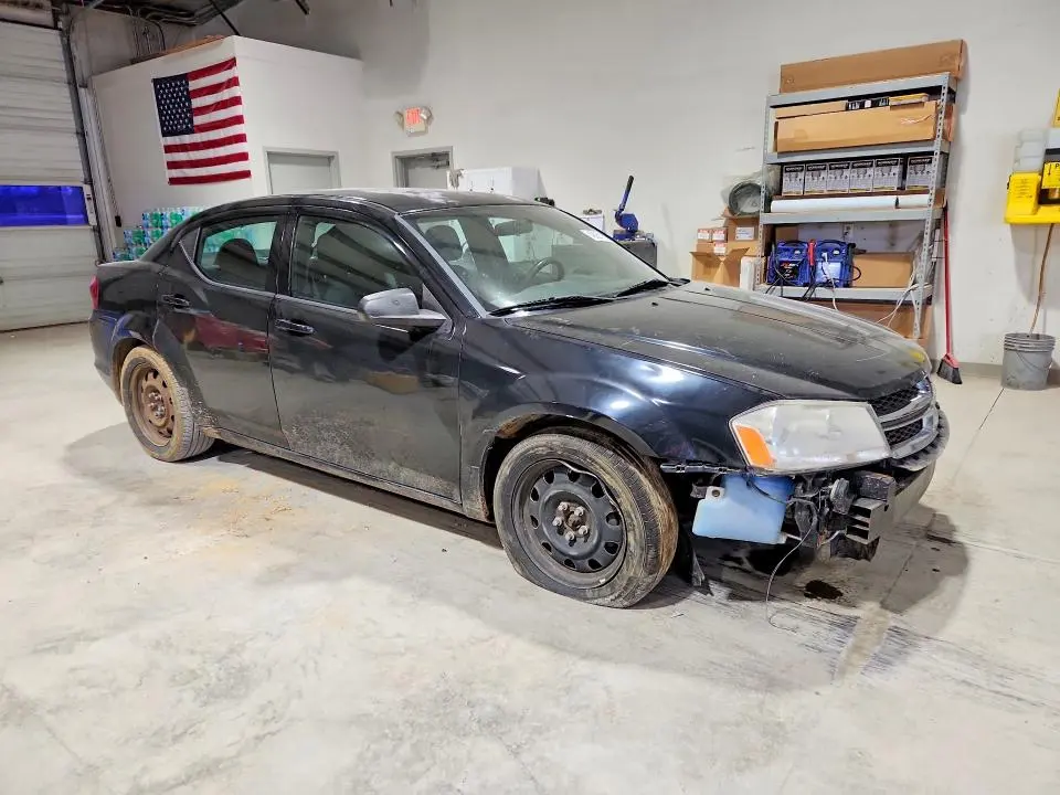 2014 DODGE AVENGER SE  