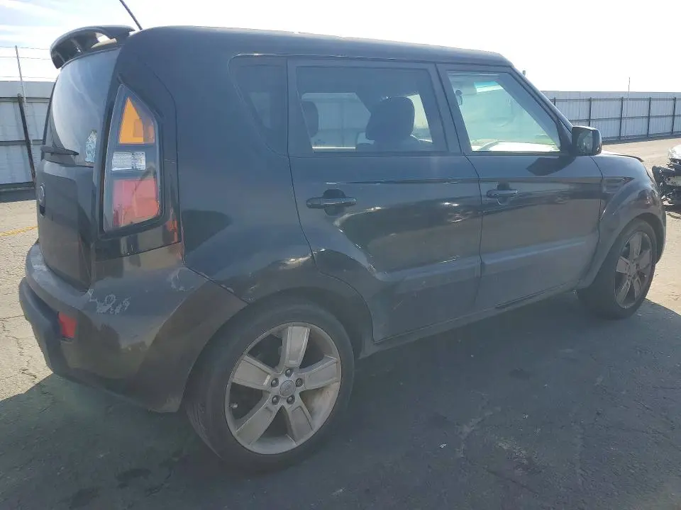 2011 KIA SOUL !  