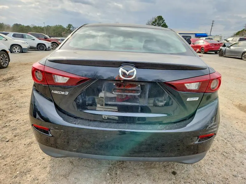 2018 MAZDA 3 TOURING  