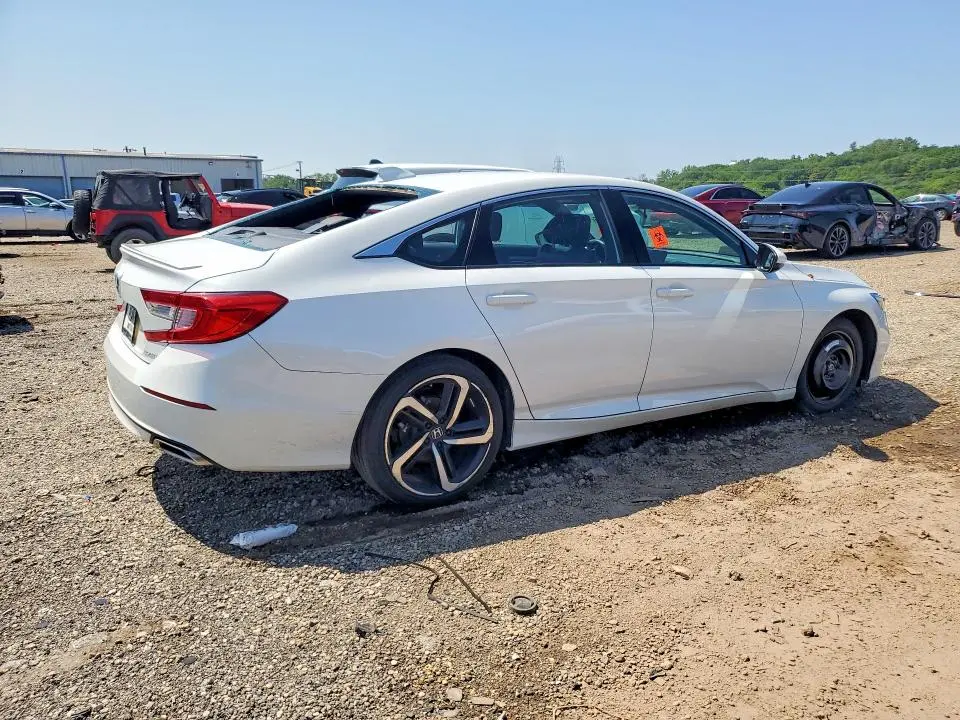 2020 HONDA ACCORD SPORT  