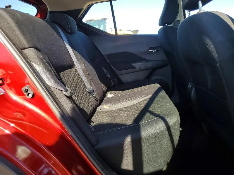 2022 NISSAN KICKS SV  