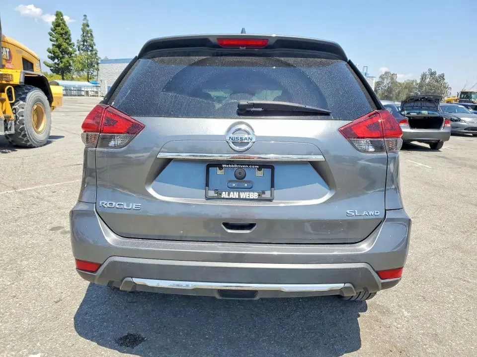 2018 NISSAN ROGUE SL  