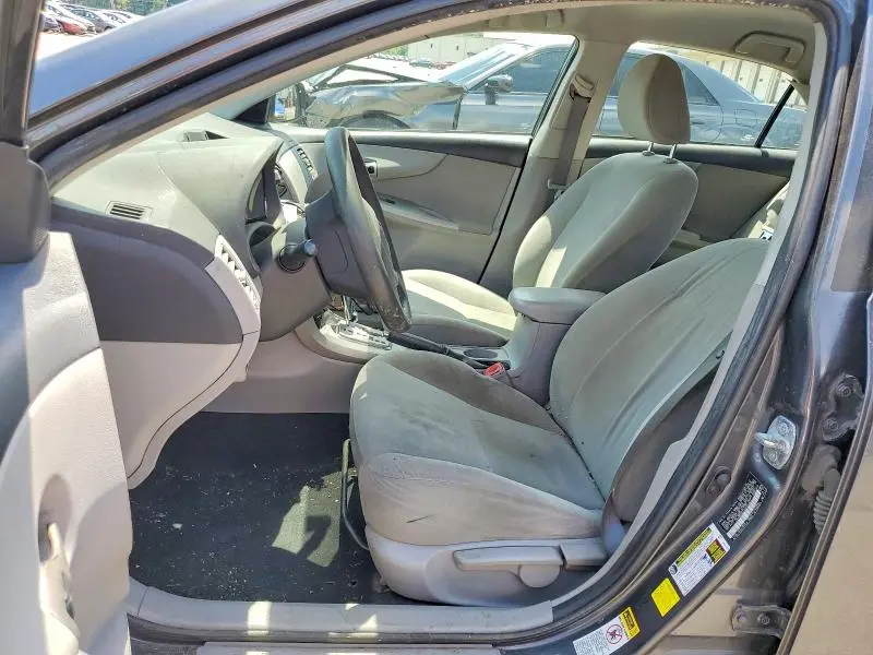 2013 TOYOTA COROLLA LE  