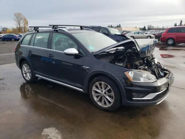 2017 VOLKSWAGEN GOLF ALLTRACK S  