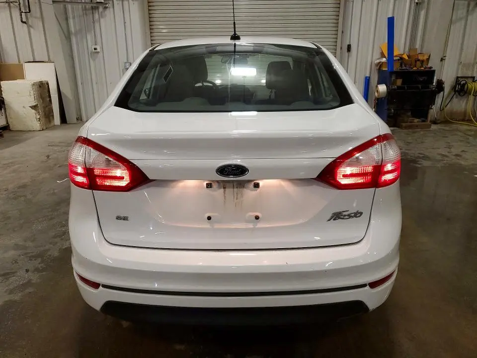 2017 FORD FIESTA SE  