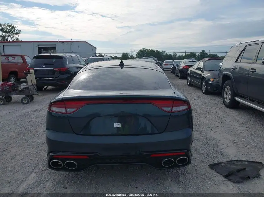 2022 KIA STINGER GT-LINE