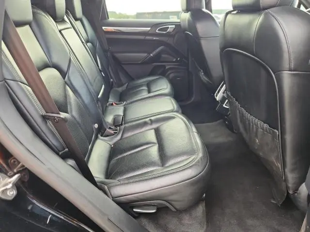 2018 PORSCHE CAYENNE