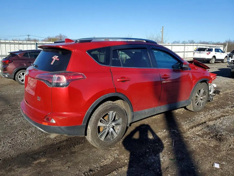 2017 TOYOTA RAV4 XLE  