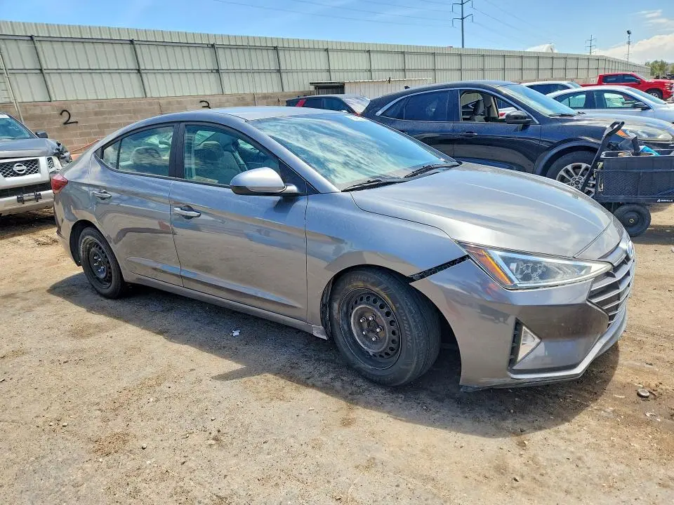 2019 HYUNDAI ELANTRA SE  