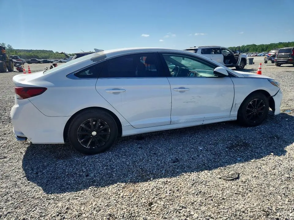 2018 HYUNDAI SONATA SE  