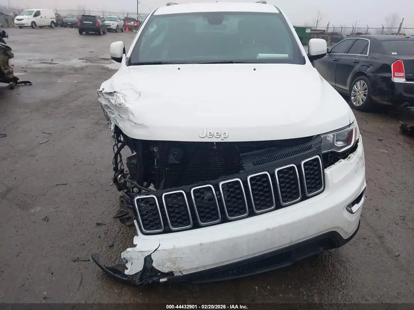 2019 JEEP GRAND CHEROKEE LAREDO E 4X4