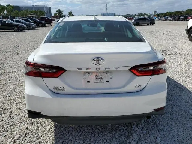 2022 TOYOTA CAMRY LE  