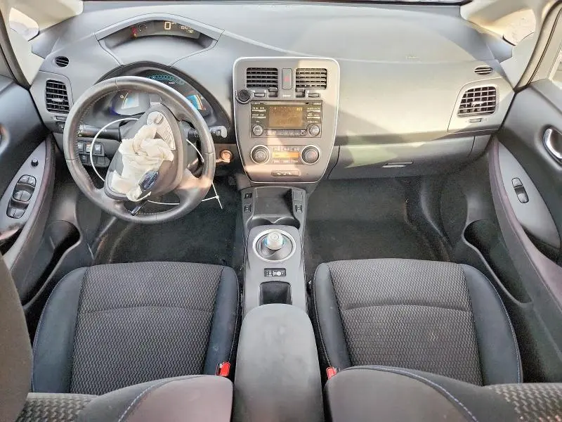 2015 NISSAN LEAF S  