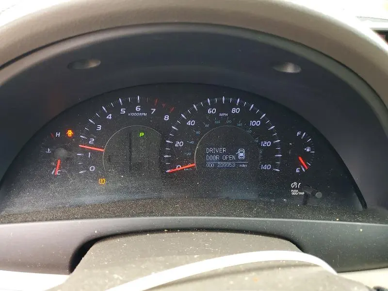 2011 TOYOTA CAMRY XLE  