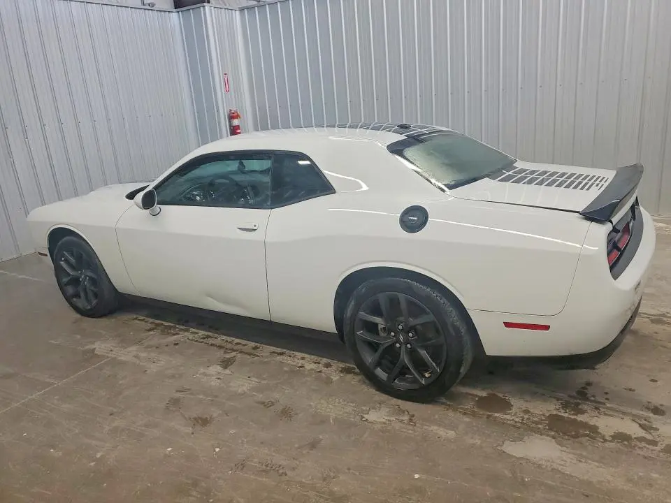 2022 DODGE CHALLENGER SXT  