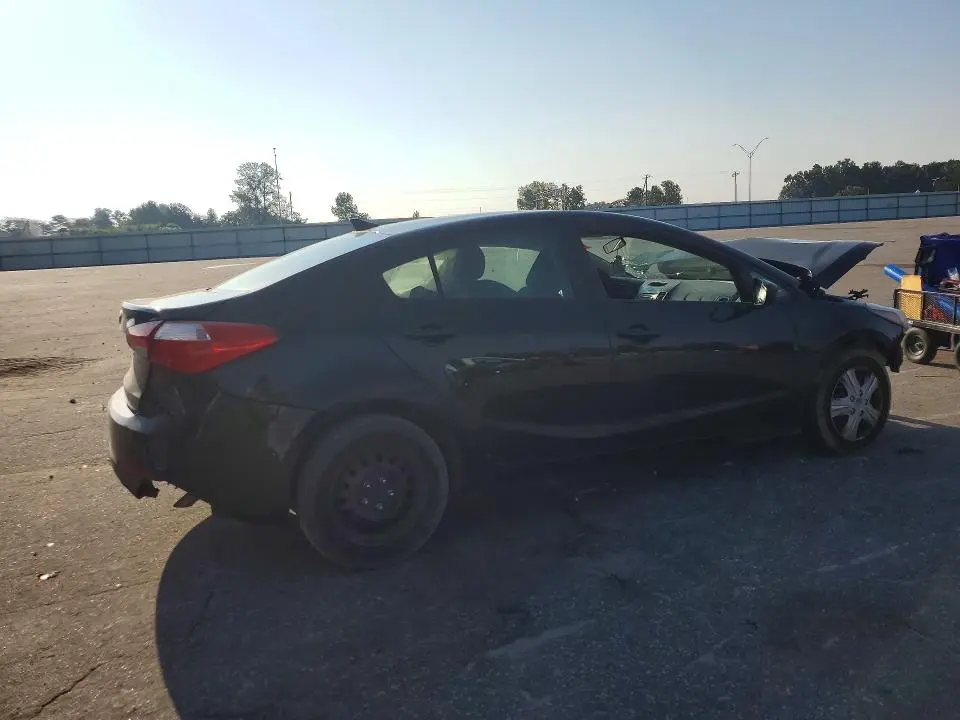 2017 KIA FORTE LX  