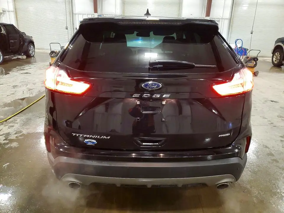 2022 FORD EDGE TITANIUM  