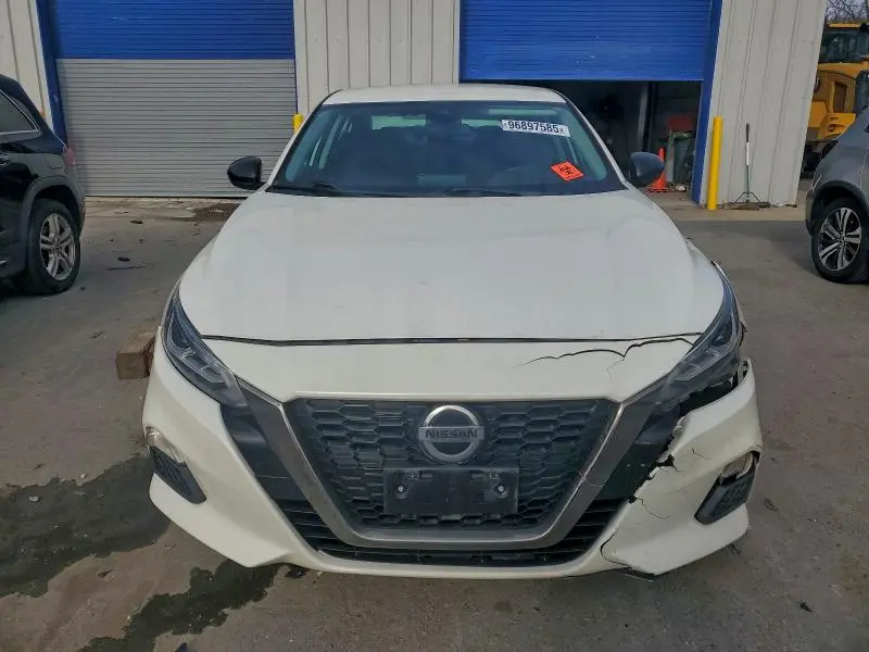 2020 NISSAN ALTIMA SR  