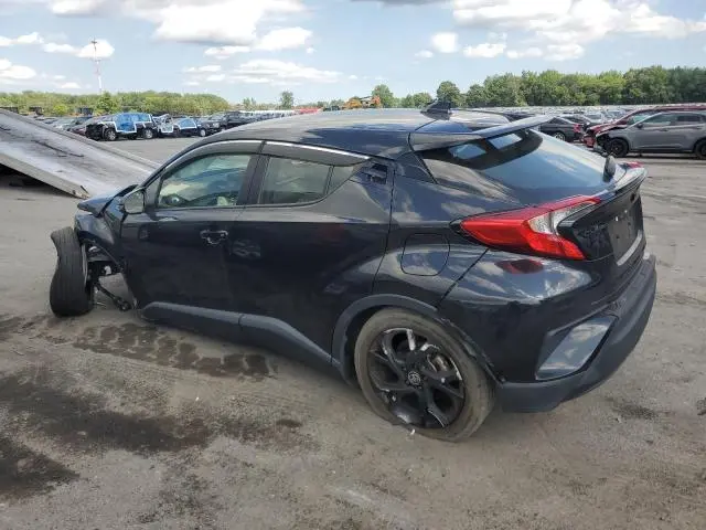 2022 TOYOTA C-HR XLE  