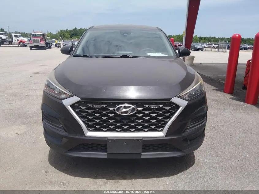 2021 HYUNDAI TUCSON SE
