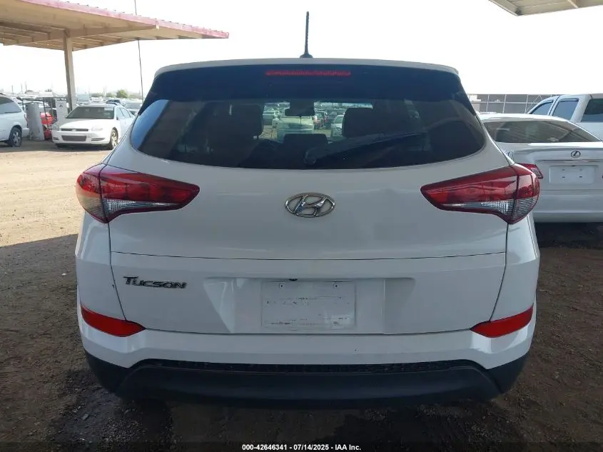 2017 HYUNDAI TUCSON SE
