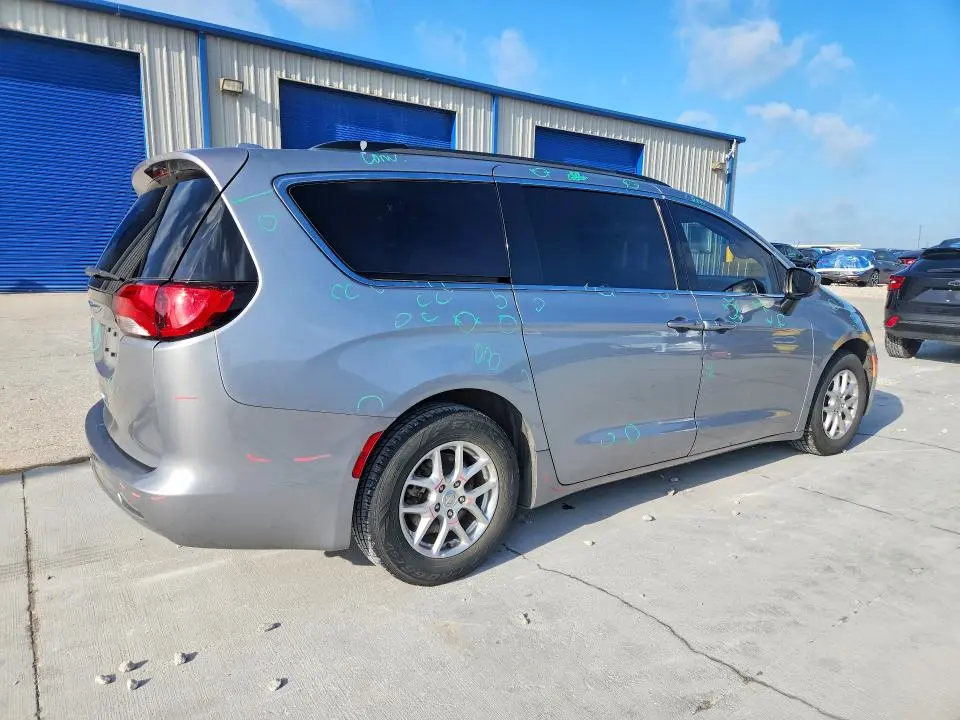 2020 CHRYSLER VOYAGER LXI  