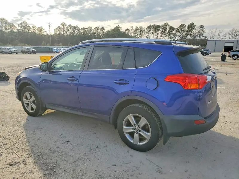 2015 TOYOTA RAV4 XLE  