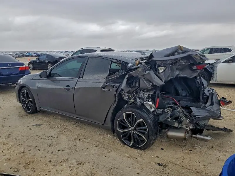 2024 NISSAN ALTIMA SR  