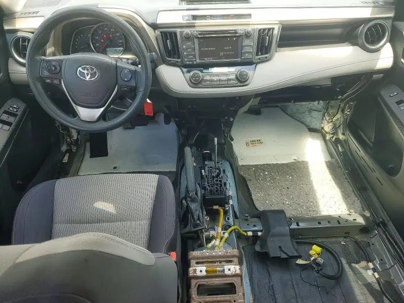 2014 TOYOTA RAV4 XLE  