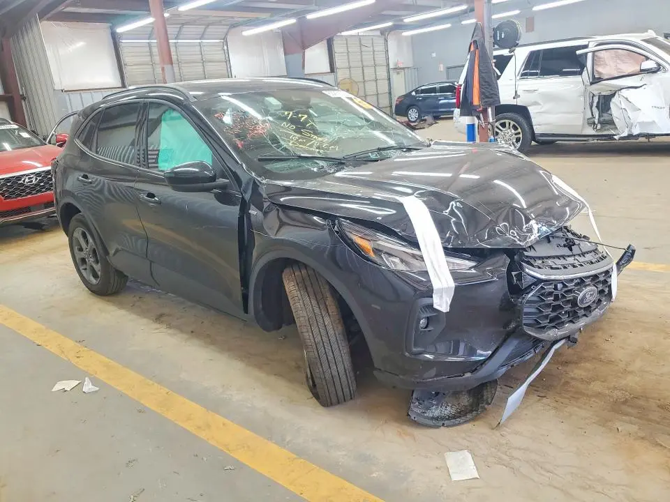 2025 FORD ESCAPE ST LINE SELECT  