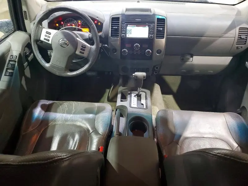 2016 NISSAN FRONTIER SL  