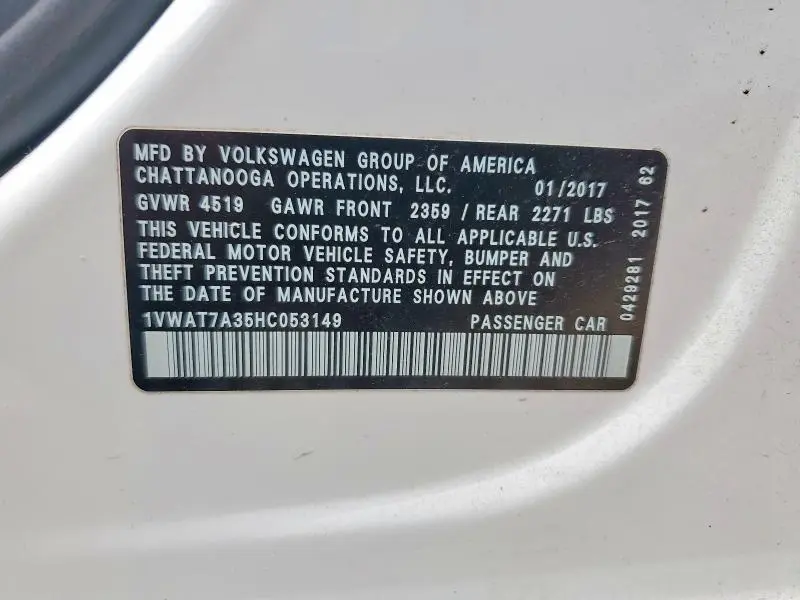 2017 VOLKSWAGEN PASSAT S  