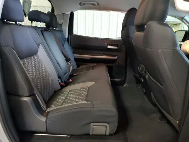 2020 TOYOTA TUNDRA CREWMAX SR5  