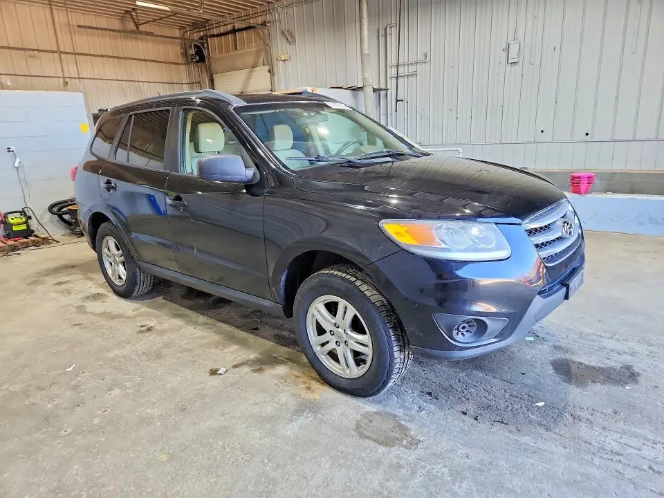 2012 HYUNDAI SANTA FE GLS  