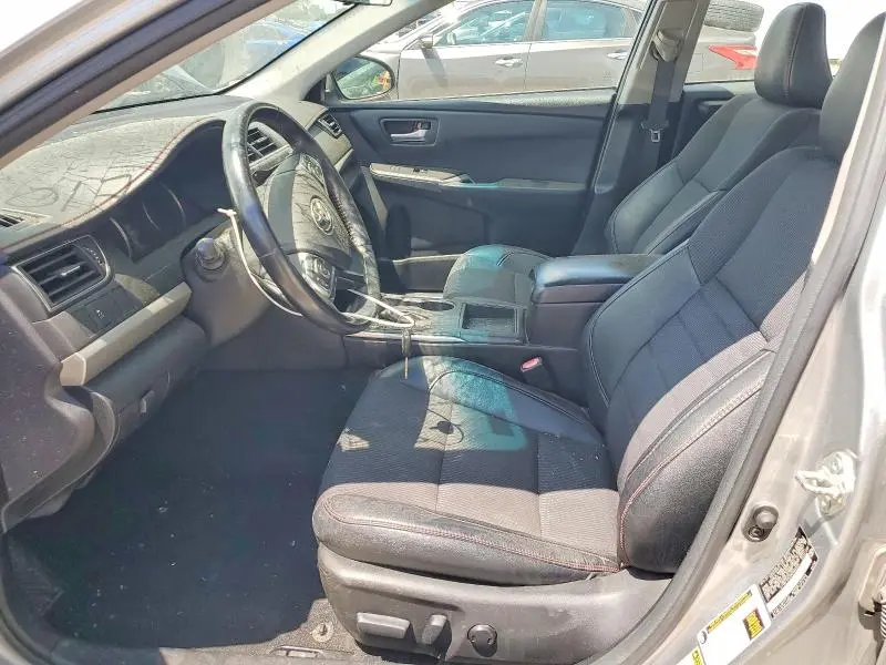 2017 TOYOTA CAMRY SE  