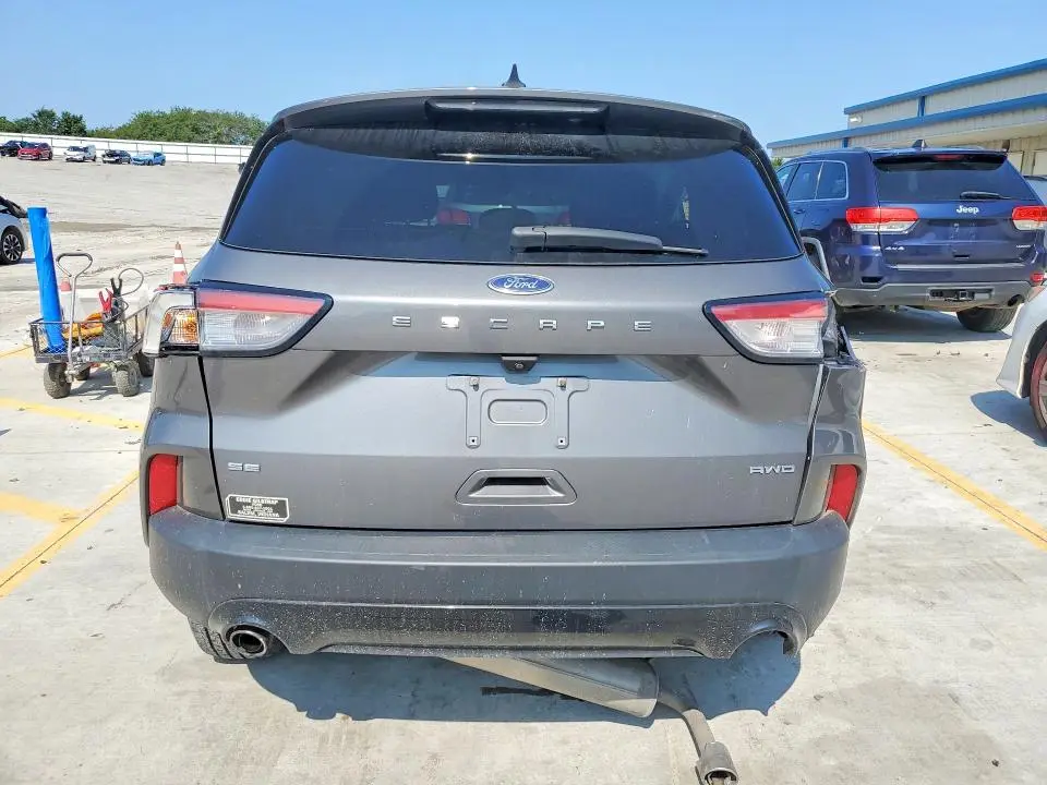 2022 FORD ESCAPE SE  