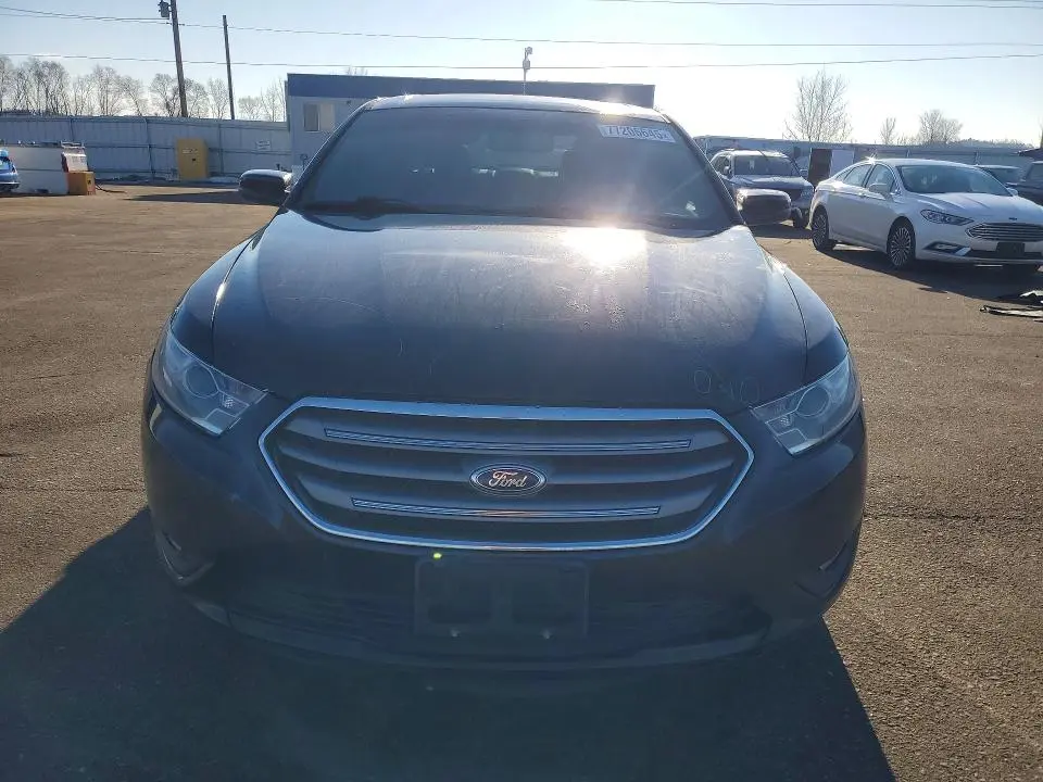 2013 FORD TAURUS SEL  
