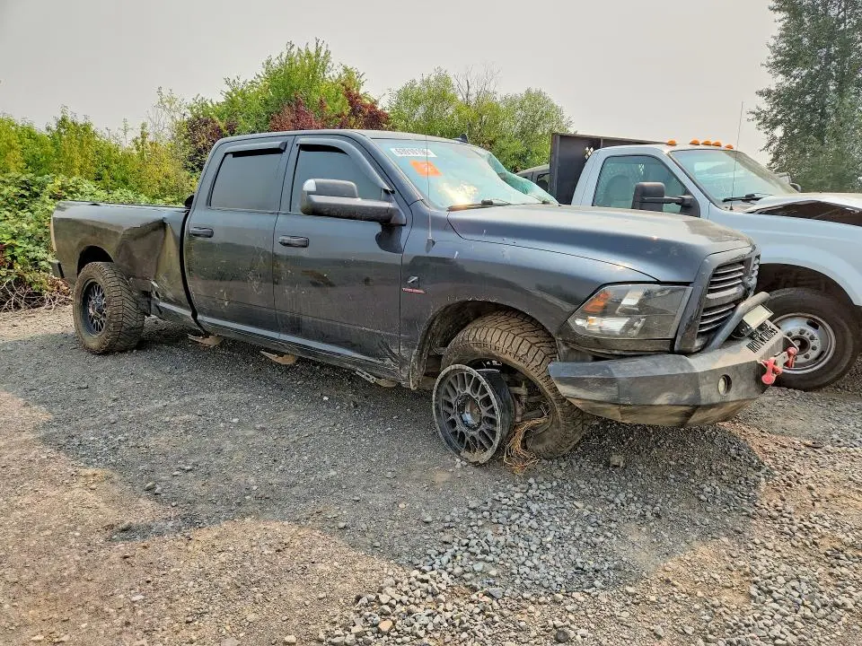 2016 RAM 3500 SLT  