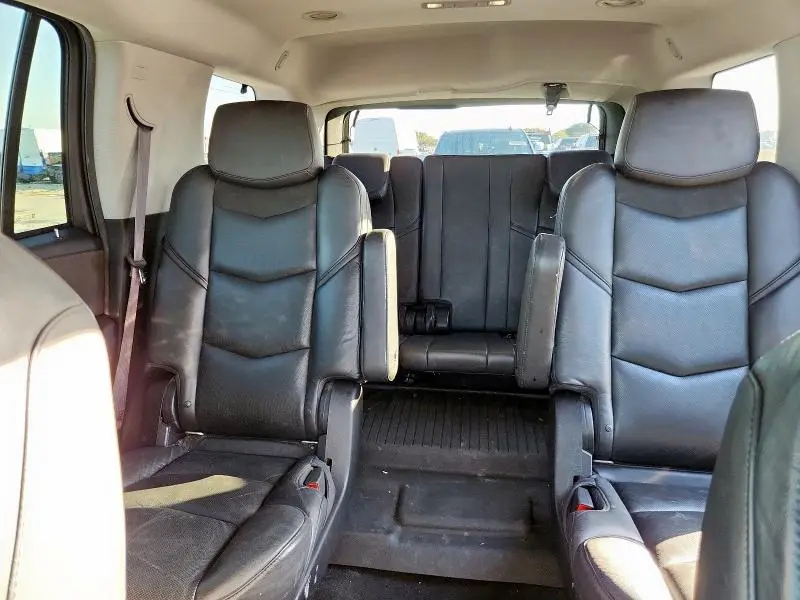 2017 CADILLAC ESCALADE LUXURY  